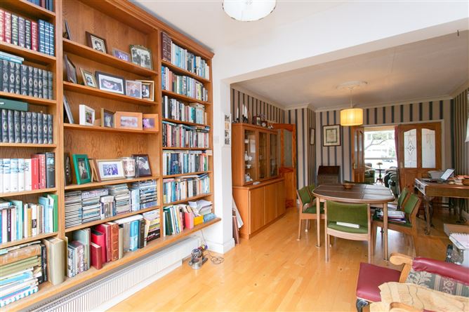 54 Lakelands Close, Stillorgan, Co. Dublin