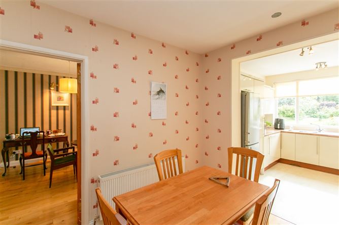 54 Lakelands Close, Stillorgan, Co. Dublin