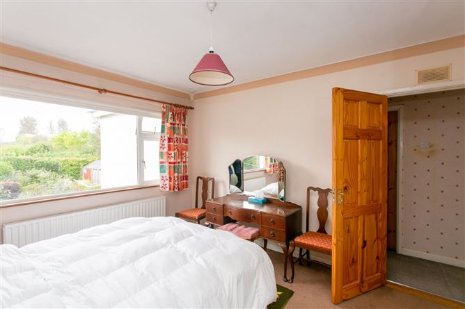 54 Lakelands Close, Stillorgan, Co. Dublin