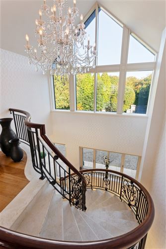 15 Lioscarraig, Threadneedle Road, Salthill, Galway