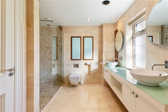 15 Lioscarraig, Threadneedle Road, Salthill, Galway