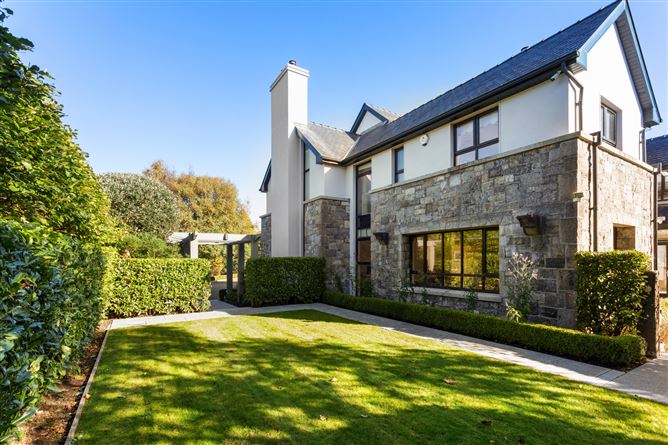 15 Lioscarraig, Threadneedle Road, Salthill, Galway