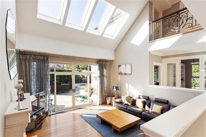 15 Lioscarraig, Threadneedle Road, Salthill, Galway