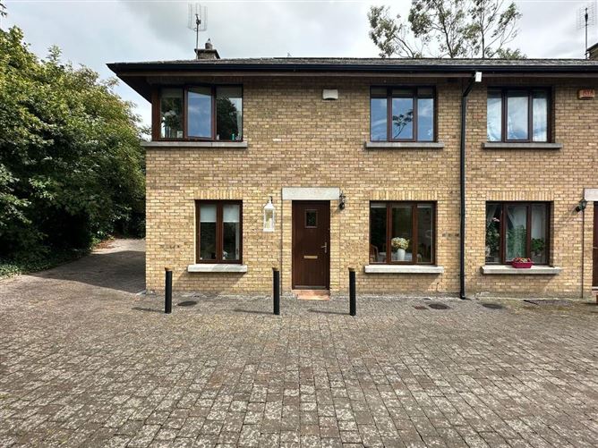 10 Old Court House, Market Square, Collon, Louth