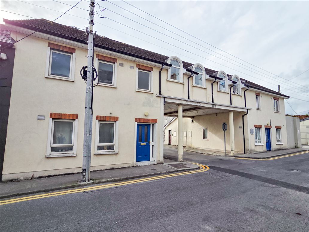4 Croke Gardens, Thurles, Co. Tipperary