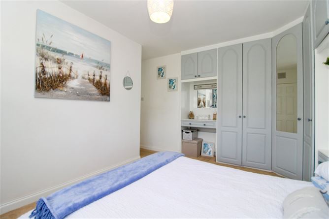 Photo 18 of 27 — 45 Watermeadow Park, Oldbawn, Dublin 24