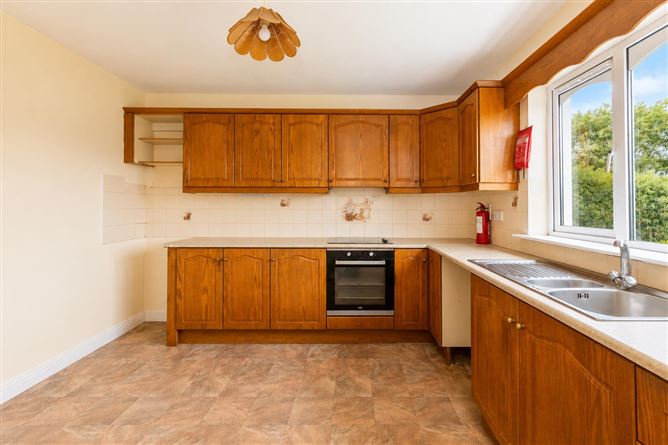 Photo 7 of 18 — 40 Summerdale Lawn, Ballyclamasy, Youghal, Co. Cork.