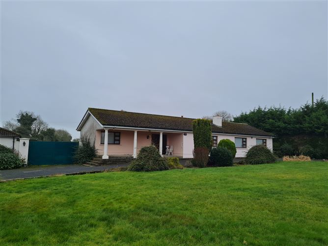 Main image for Ballysax Hills on c. 4.49 Acres, Curragh, Kildare