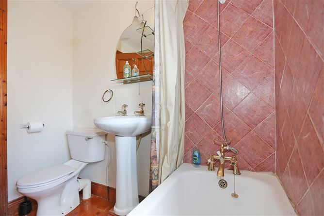 30 Greenpark Close, South Circular Road, Limerick