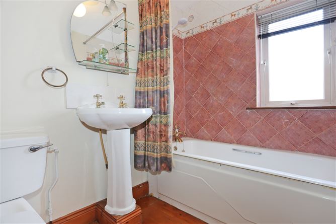 30 Greenpark Close, South Circular Road, Limerick