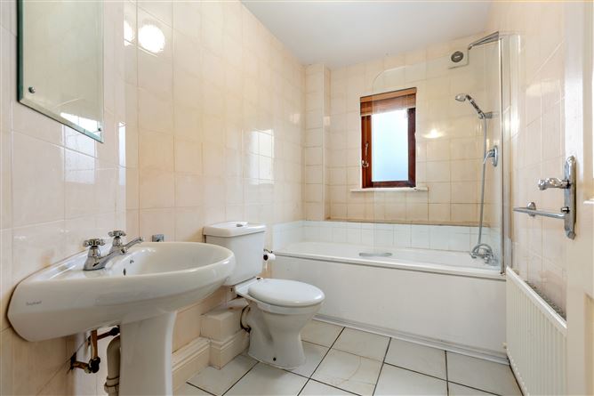 55 The Rectory, Enniskerry Road, Stepaside, Dublin 18