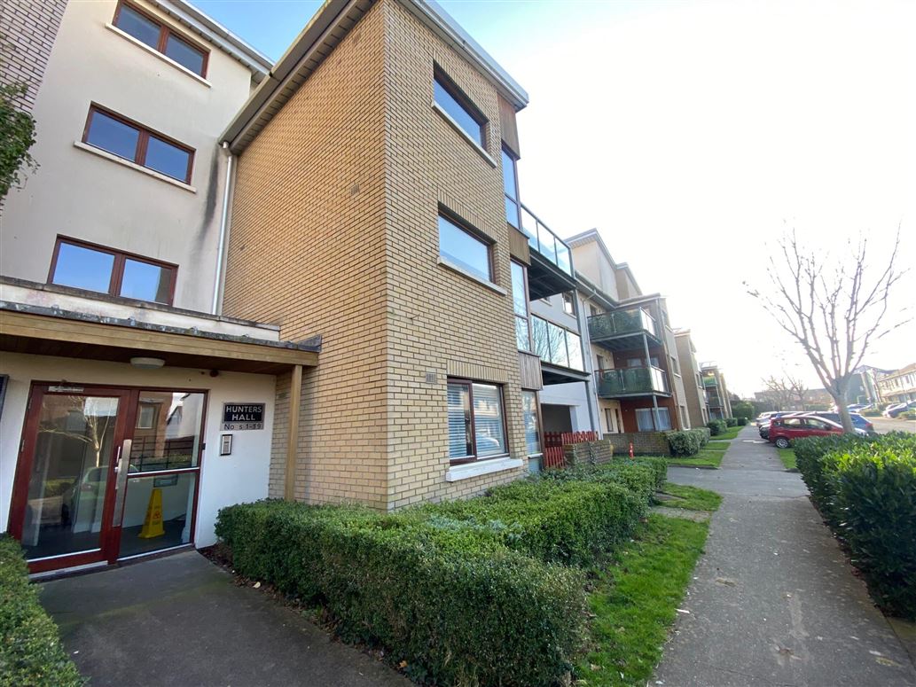 Hunters Hall, Hunters Wood, Ballycullen, Dublin 24