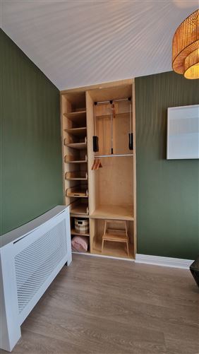 https://photos-a.propertyimages.ie/media/0/5/4/4997450/63dcf701-862a-4e24-9a74-72f413c82efb_l.jpg