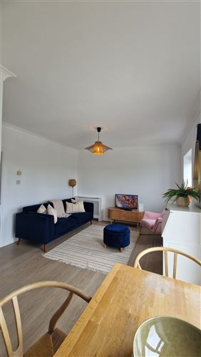 https://photos-a.propertyimages.ie/media/0/5/4/4997450/63dcf701-862a-4e24-9a74-72f413c82efb_l.jpg