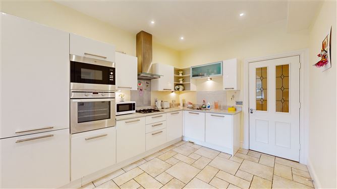  88 Ballintyre Square, Ballinteer, Dublin 16