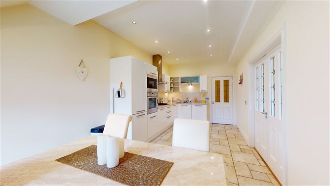  88 Ballintyre Square, Ballinteer, Dublin 16