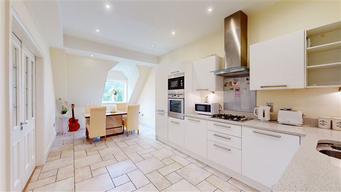  88 Ballintyre Square, Ballinteer, Dublin 16