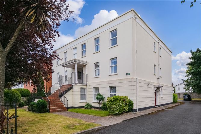 8 Bayview Court, 2 Tivoli Terrace South, Monkstown, Co. Dublin, Monkstown, Dublin