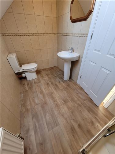 8 The Mews, Ayrefield, Kilkenny.