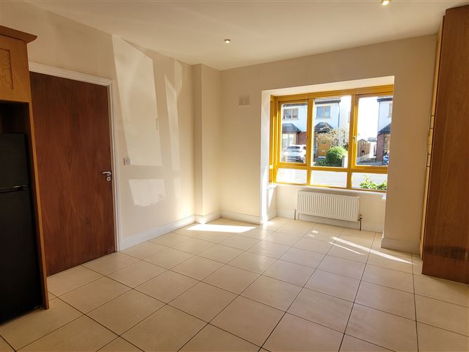 8 The Mews, Ayrefield, Kilkenny.