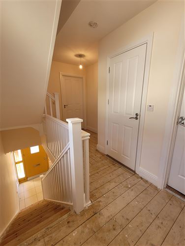 8 The Mews, Ayrefield, Kilkenny.