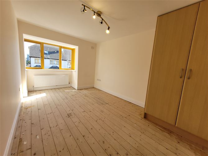 8 The Mews, Ayrefield, Kilkenny.