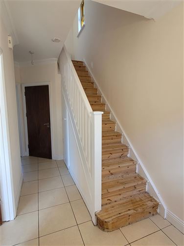 8 The Mews, Ayrefield, Kilkenny.