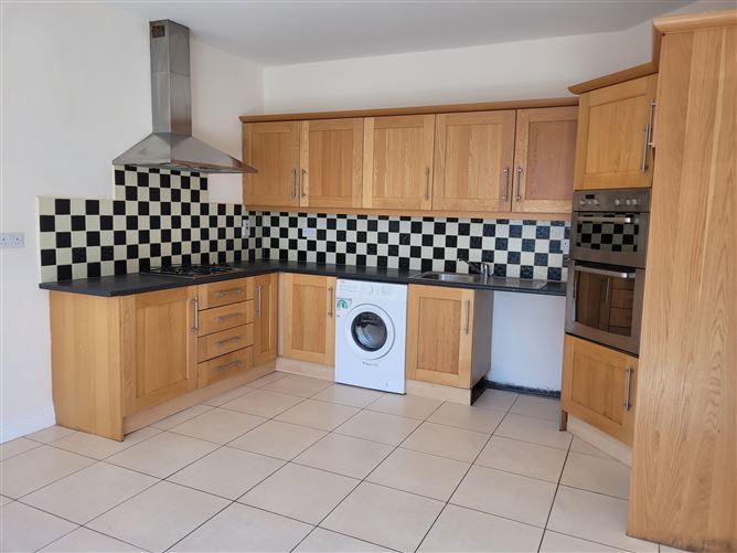 8 The Mews, Ayrefield, Kilkenny.