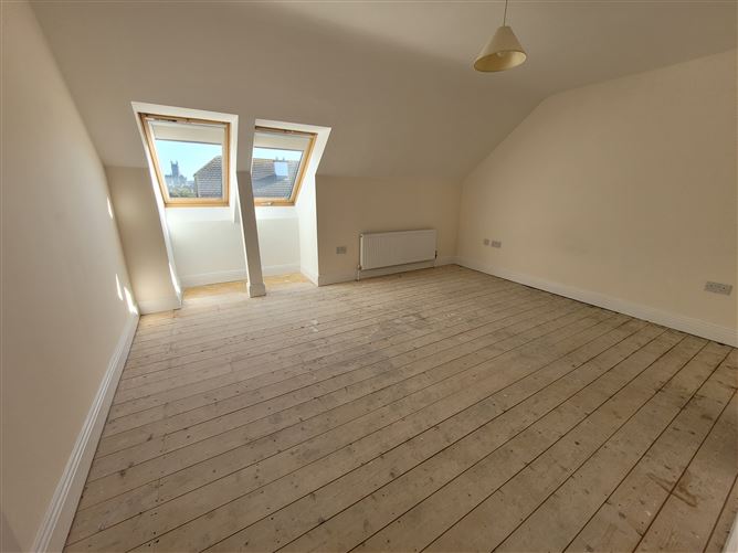 8 The Mews, Ayrefield, Kilkenny.