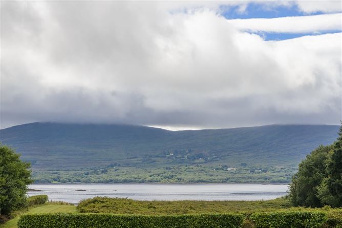 Luxury Sea View Apartment,Dromore House, Templenoe