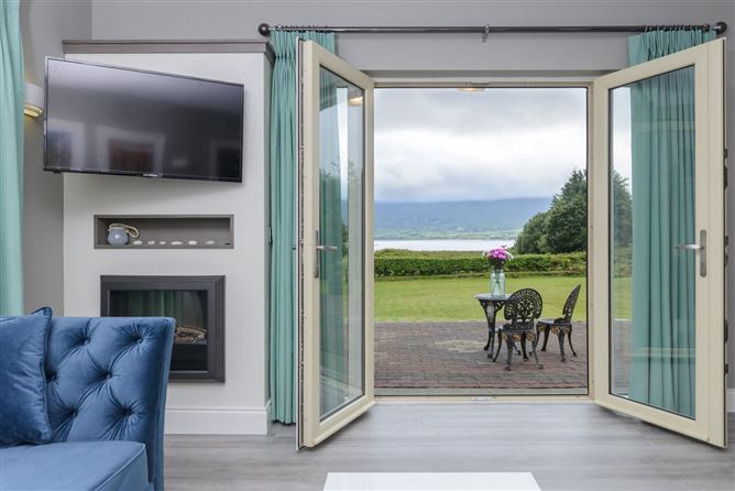 Luxury Sea View Apartment,Dromore House, Templenoe