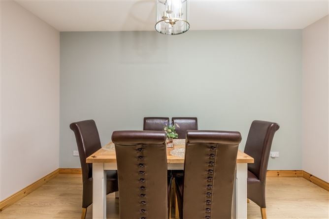 25 Castle Manor, Racecourse Road, Roscommon