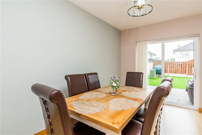 25 Castle Manor, Racecourse Road, Roscommon