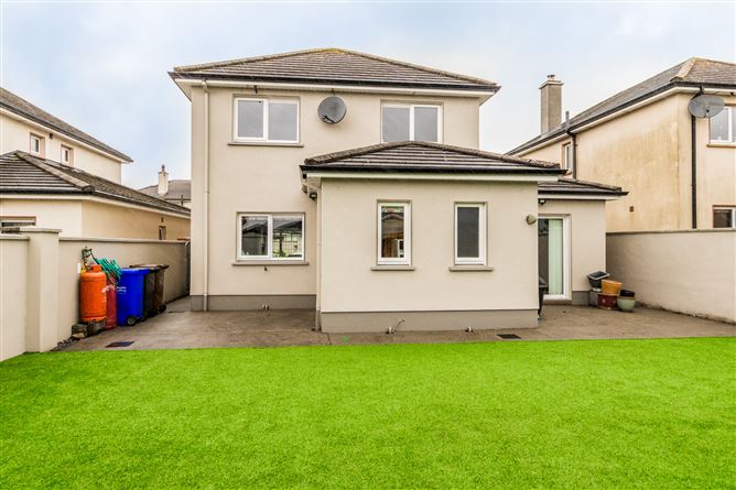 25 Castle Manor, Racecourse Road, Roscommon