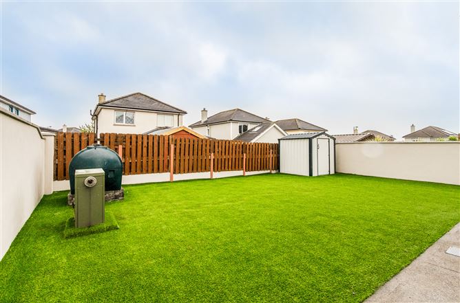 25 Castle Manor, Racecourse Road, Roscommon