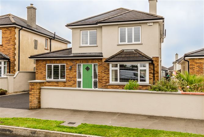25 Castle Manor, Racecourse Road, Roscommon