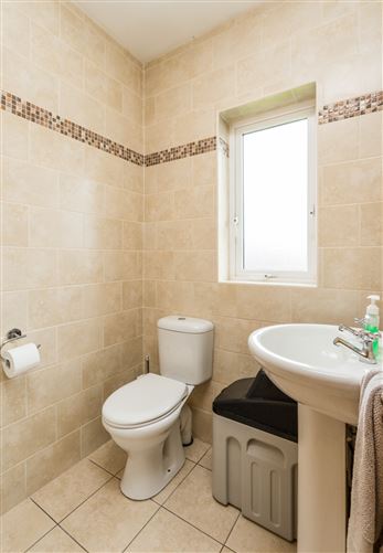 25 Castle Manor, Racecourse Road, Roscommon