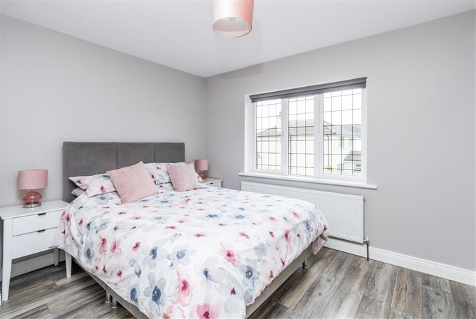 25 Castle Manor, Racecourse Road, Roscommon