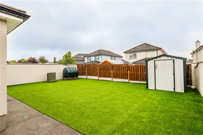25 Castle Manor, Racecourse Road, Roscommon