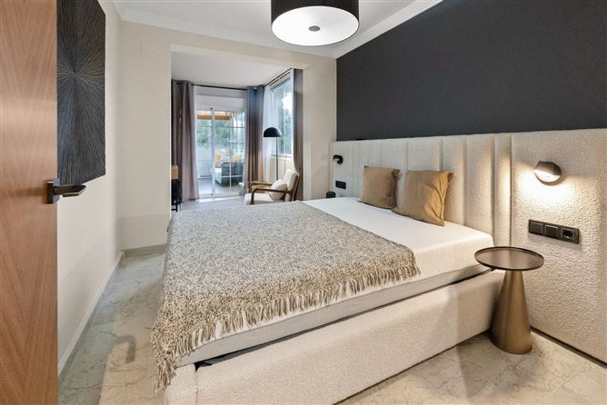 {name:Malaga, codeiso:MA}, Marbella, Marbella Golden Mile, Balcones de Puente Romano, Spain - COSTA-01178P