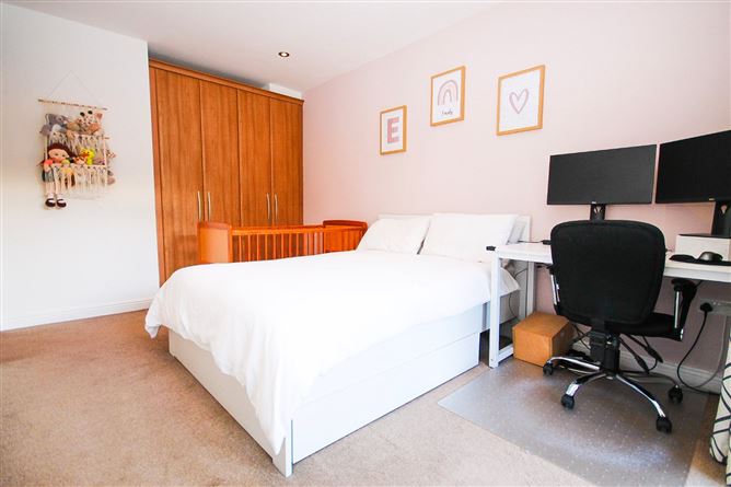 64 Beechdale Court, Ballycullen, Dublin 24