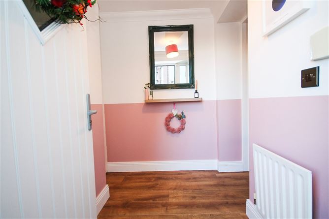 64 Beechdale Court, Ballycullen, Dublin 24