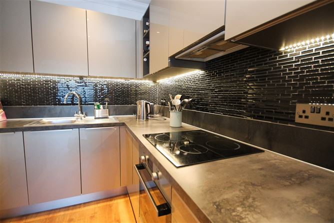 64 Beechdale Court, Ballycullen, Dublin 24