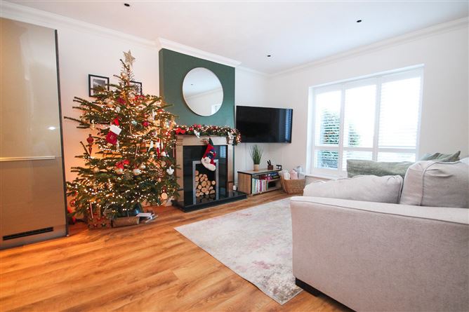 64 Beechdale Court, Ballycullen, Dublin 24