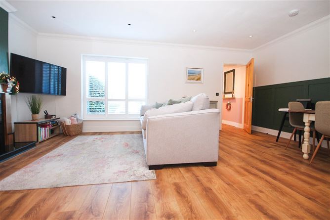 64 Beechdale Court, Ballycullen, Dublin 24