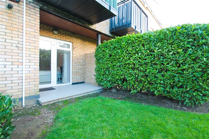 64 Beechdale Court, Ballycullen, Dublin 24