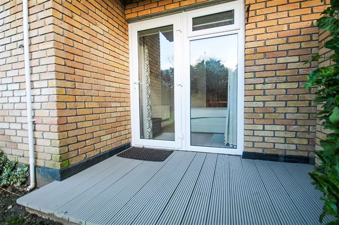 64 Beechdale Court, Ballycullen, Dublin 24