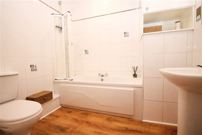 64 Beechdale Court, Ballycullen, Dublin 24