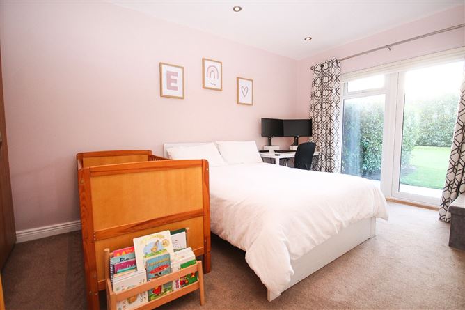 64 Beechdale Court, Ballycullen, Dublin 24