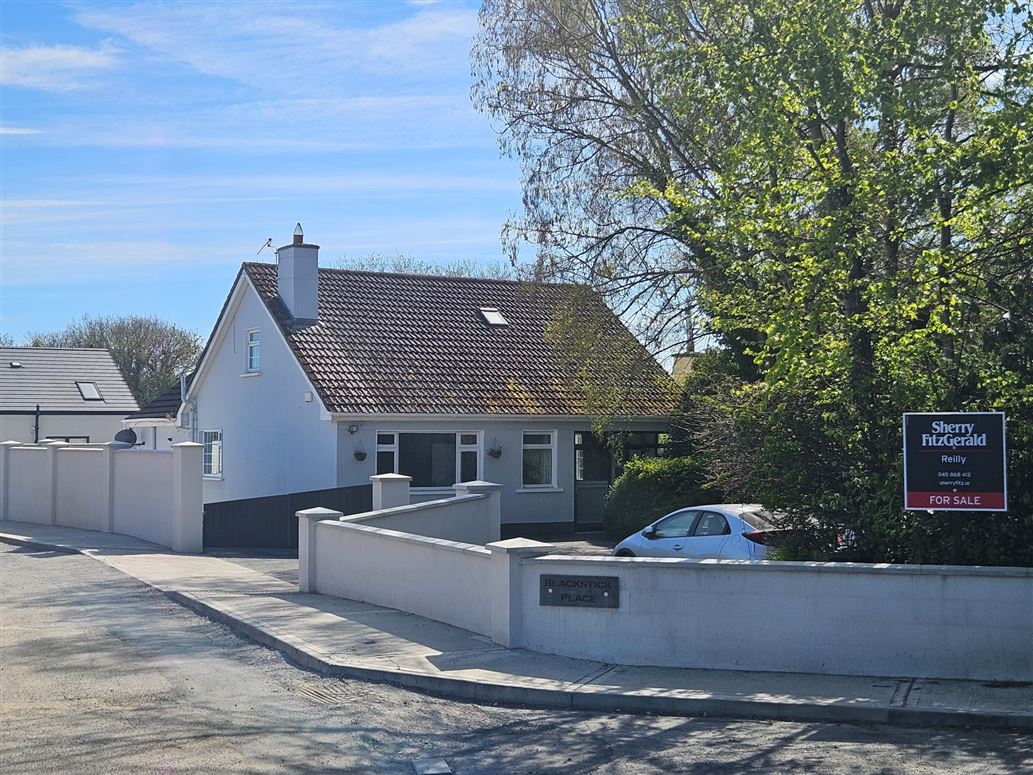 Avila, Blackstick, Main Street, Prosperous, Co. Kildare